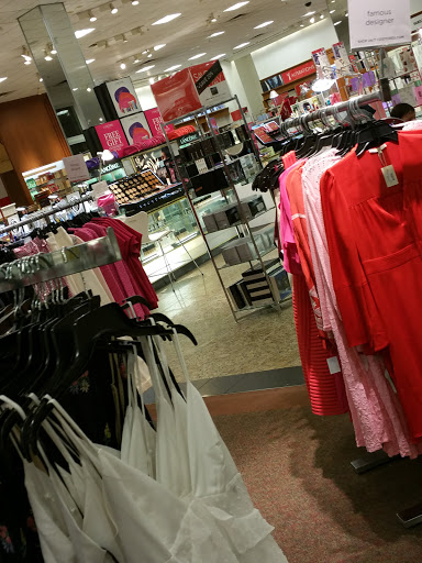 Department Store «Century 21 Department Store», reviews and photos, 1085 Old Country Rd, Westbury, NY 11590, USA