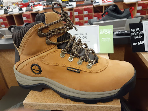 Shoe Store «DSW Designer Shoe Warehouse», reviews and photos, 7415 Laguna Blvd, Elk Grove, CA 95758, USA