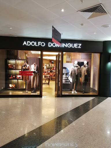 Lojas para a compra de produtos adolfo dominguez de mulheres Oporto