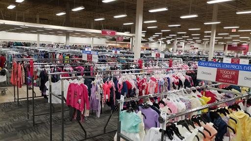Clothing Store «Burlington Coat Factory», reviews and photos, 940 Silver Ln, East Hartford, CT 06118, USA
