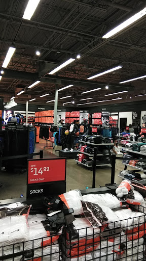 Clothing Store «Nike Factory Store», reviews and photos, 2950 I-20 Frontage Rd #755, Grand Prairie, TX 75052, USA