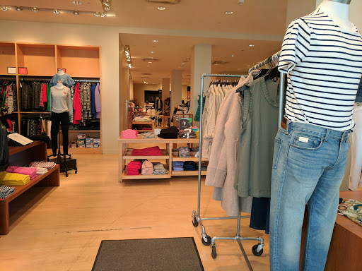 Clothing Store «J.Crew», reviews and photos, 1234 Burlingame Ave, Burlingame, CA 94010, USA