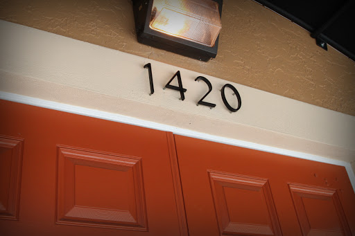 Funeral Home «Coral Springs Funeral Home», reviews and photos, 1420 N University Dr, Coral Springs, FL 33071, USA