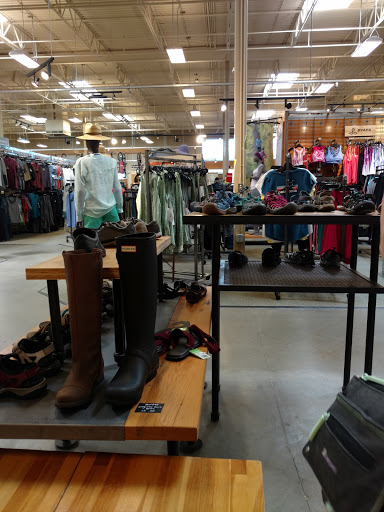 Camping Store «REI», reviews and photos, 735 NW Gilman Blvd, Issaquah, WA 98027, USA