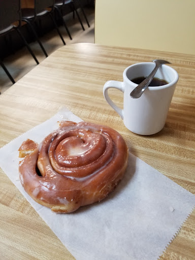 Donut Shop «Turner Donut Shop», reviews and photos, 902 9th Ave W, Bradenton, FL 34205, USA