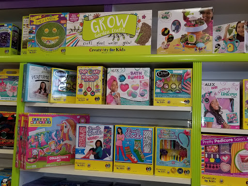 Toy Store «Bright Idea Toys», reviews and photos, 1050 Woods Mill Rd, Town and Country, MO 63017, USA