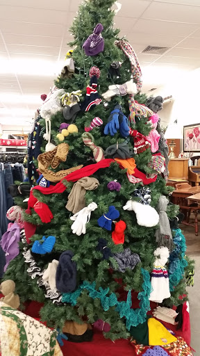 Thrift Store «Salvation Army Family Store & Donation Center», reviews and photos, 4365 Merle Hay Rd, Des Moines, IA 50310, USA