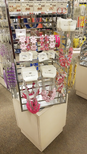 Department Store «Bon-Ton», reviews and photos, 1706 Sheridan Dr, Buffalo, NY 14223, USA