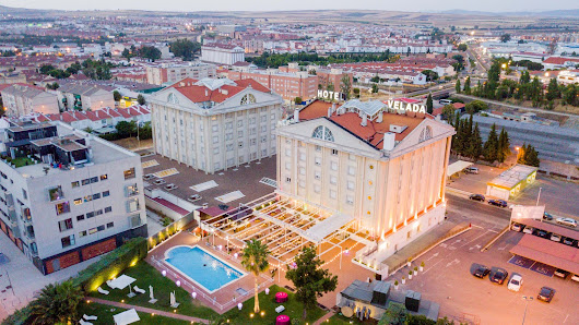 Hotel Velada Mérida Av. Reina Sofia, s/n, 06800 Mérida, Badajoz, España