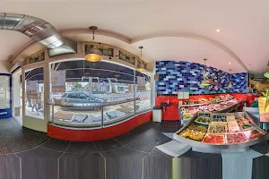 Zee op Tafel - Viswinkel en restaurant image