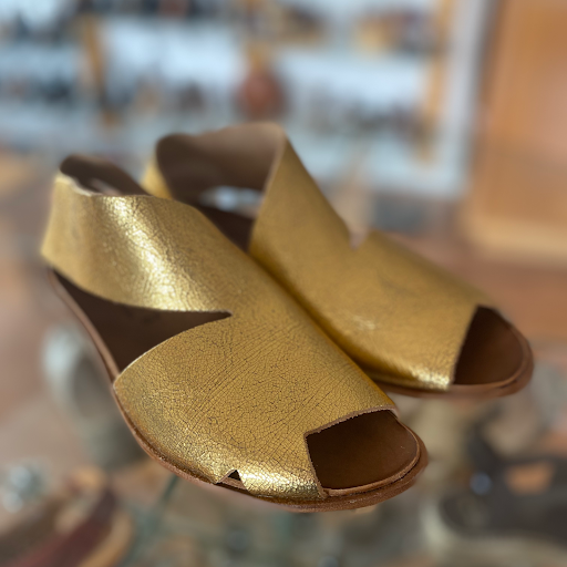 Shoe Store «Rainsong Shoes», reviews and photos, 117 Plaza St, Healdsburg, CA 95448, USA
