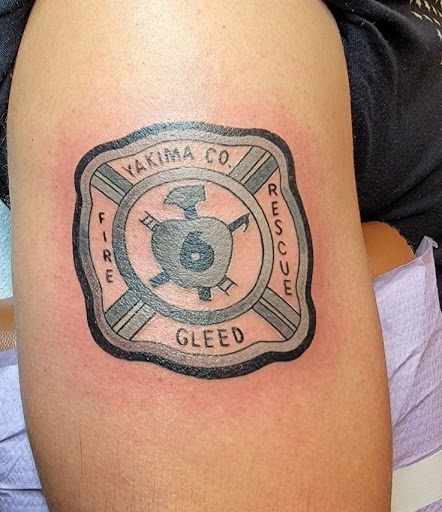 Tattoo Shop «Studio 21 Tattoo Gallery», reviews and photos, 6020 W Flamingo Rd, Las Vegas, NV 89103, USA