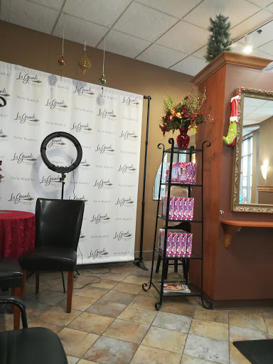 Day Spa «La Grande BeautySpa and Boutique», reviews and photos, 56 East Broadway Avenue #106, Forest Lake, MN 55025, USA