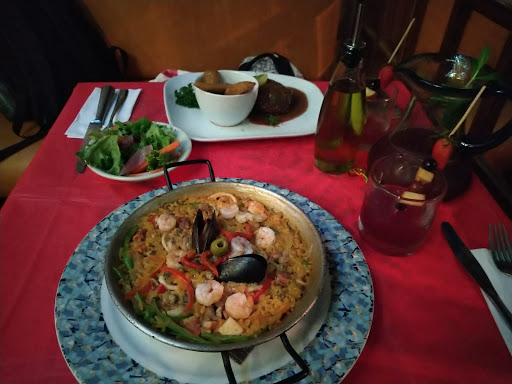 Restaurantes para comer paella en Bogota