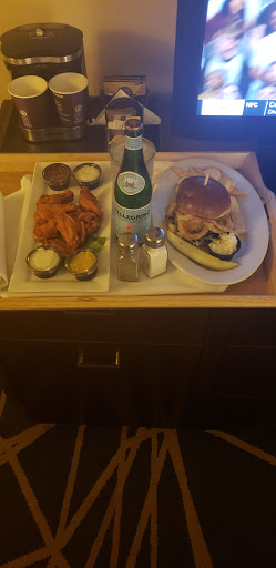 Hotel «DoubleTree by Hilton», reviews and photos, 9599 Skokie Blvd, Skokie, IL 60077, USA