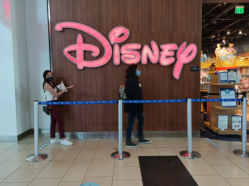 Toy Store «Disney Store», reviews and photos, 587 E Shaw Ave, Fresno, CA 93710, USA