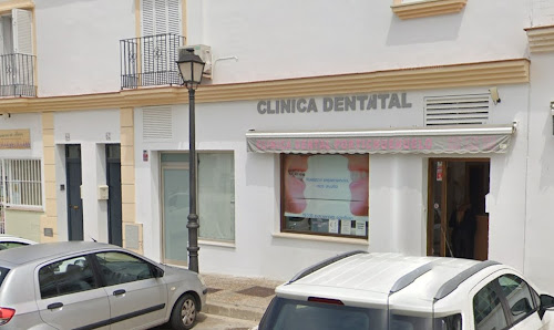 Clínica Dental Portichuelo C. Carlos Saura, 3, 11630 Arcos de la Frontera, Cádiz, España
