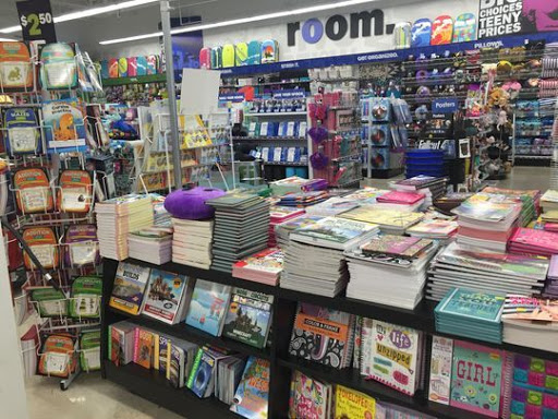 Variety Store «Five Below», reviews and photos, 23678 US Hwy 19 N, Clearwater, FL 33765, USA