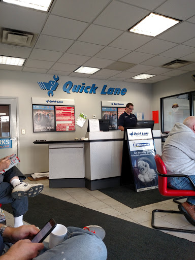 Toyota Dealer «Sam Leman Toyota Bloomington», reviews and photos, 1502 Morrissey Dr, Bloomington, IL 61701, USA