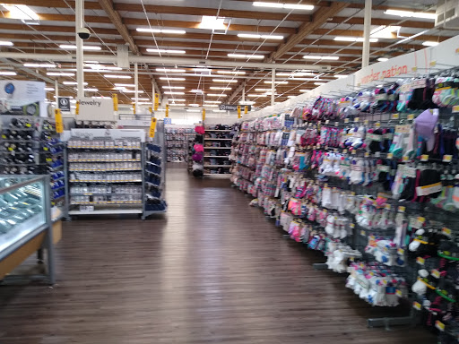 Discount Store «Walmart», reviews and photos, 1040 Green Acres Rd, Eugene, OR 97408, USA