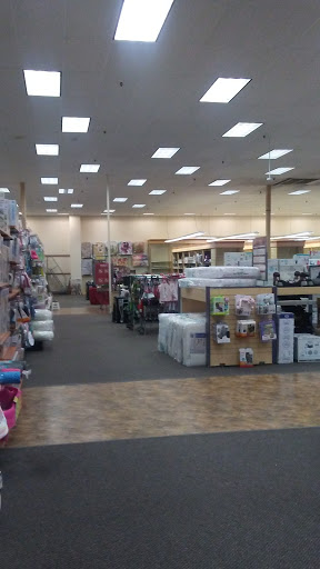Clothing Store «Burlington Coat Factory», reviews and photos, 4293 Winston Ave #2, Covington, KY 41015, USA