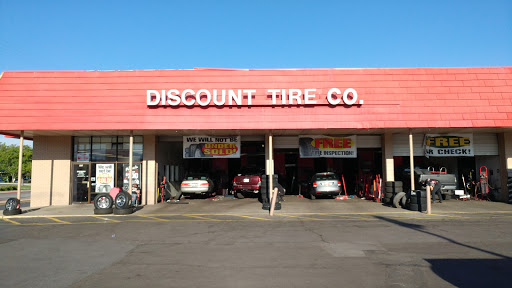 Discount Tire Store - Roy, UT, 5387 S 1900 W, Roy, UT 84067, USA, 