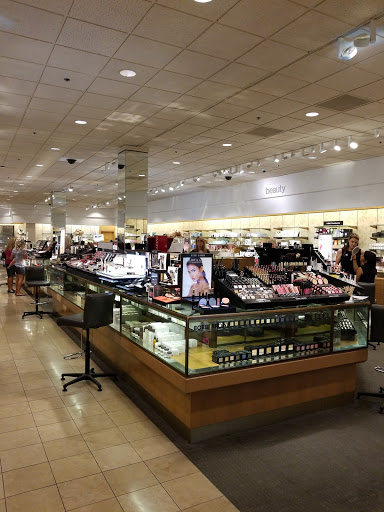 Shopping Mall «Salem Center», reviews and photos, 401 Center St NE, Salem, OR 97301, USA