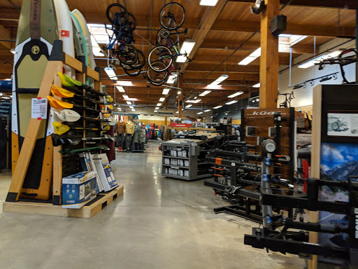 Camping Store «REI», reviews and photos, 7410 SW Bridgeport Rd, Tigard, OR 97224, USA