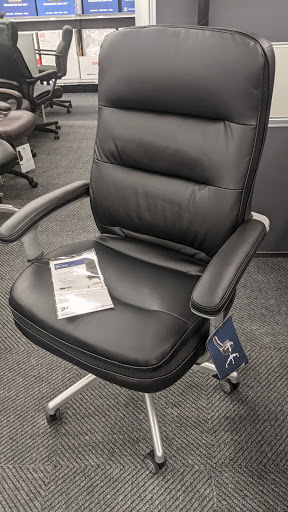 Office Supply Store «Staples», reviews and photos, 4940 O St, Lincoln, NE 68510, USA