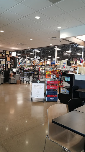 Grocery Store «Kroger», reviews and photos, 1735 N Memorial Dr, Lancaster, OH 43130, USA