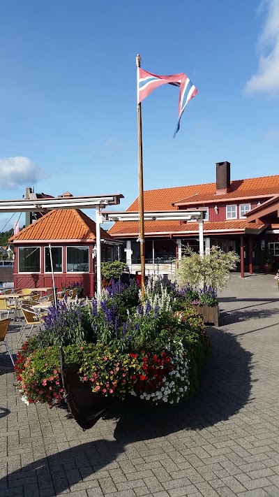 Photos of SPAR Sj&oslash;bua Valle