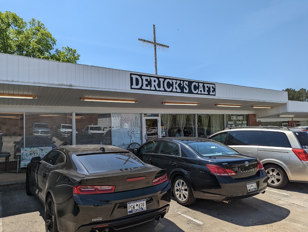 Derick’s Cafe 29666