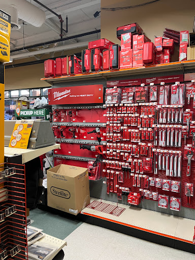 Hardware Store «Aubuchon Hardware», reviews and photos, 38 NH-25, Meredith, NH 03253, USA