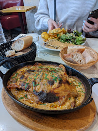 Cassoulet du Restaurant français Chez Gladines à Paris - n°1