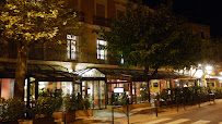 Extérieur du Hôtel Restaurant Belleville à Lamalou-les-Bains - n°1