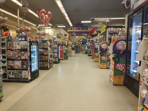 Grocery Store «Stop & Shop», reviews and photos, 702 Hicksville Rd, Massapequa, NY 11758, USA