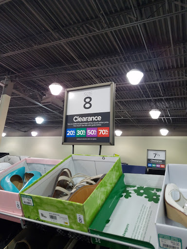 Shoe Store «DSW Designer Shoe Warehouse», reviews and photos, 5031 Shoppes Blvd, Moosic, PA 18507, USA