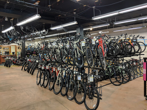 Bicycle Store «Freewheel Bike», reviews and photos, 1812 S 6th St, Minneapolis, MN 55454, USA