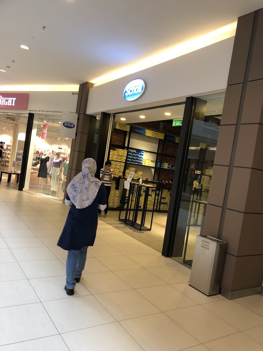 Scholl In Mitsui Outlet Park KLIA Sepang