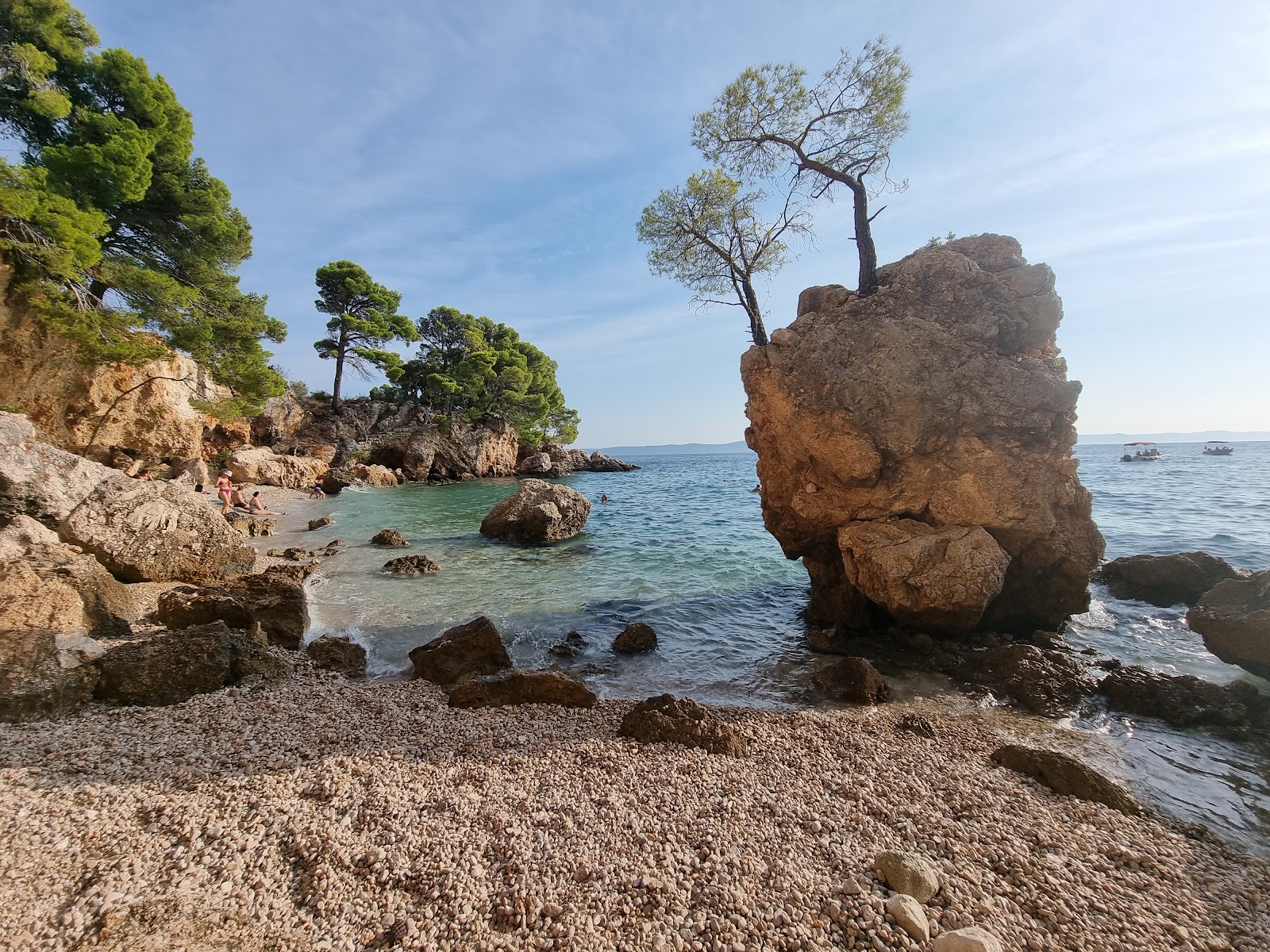 Beach Garma'in fotoğrafı küçük koy ile birlikte