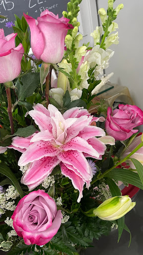 Florist «Expressions Florist», reviews and photos, 1190 E Imperial Hwy, Placentia, CA 92870, USA