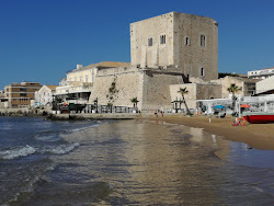 Photo de Spiaggia Pietre Nere partiellement zone de villégiature