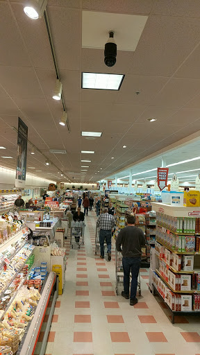 Grocery Store «Market Basket», reviews and photos, 100 Market Street, Tilton, NH 03276, USA