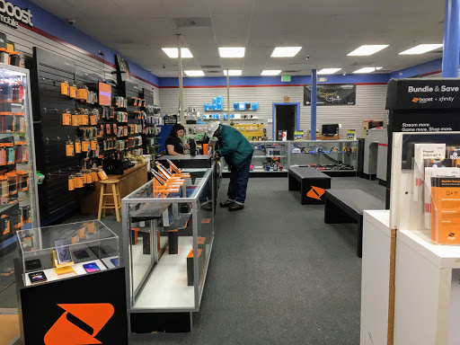 Cell Phone Store «Metro II Boost Mobile by Forever Wireless», reviews and photos, 6606 Reisterstown Rd Suite 27, Baltimore, MD 21215, USA