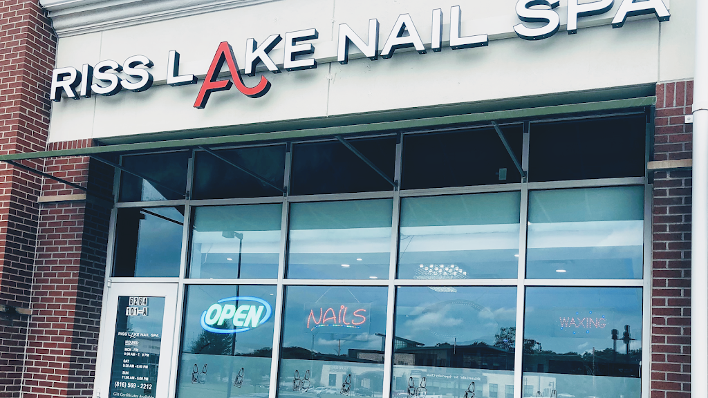 Riss Lake Nail Spa 64152