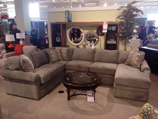 Furniture Store «Art Van Furniture - Algonquin», reviews and photos, 1500 S Randall Rd, Algonquin, IL 60102, USA