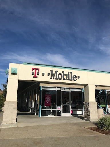 Cell Phone Store «T-Mobile», reviews and photos, 421 Pioneer Ave Suite A, Woodland, CA 95776, USA