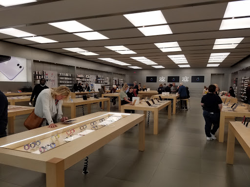 Computer Store «Apple King of Prussia», reviews and photos, 160 N Gulph Rd, King of Prussia, PA 19406, USA