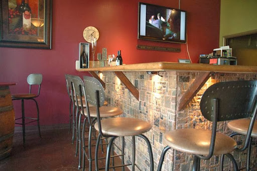 Bar «Grapeables Wine Bar & Lounge», reviews and photos, 12645 N Saguaro Blvd # 9, Fountain Hills, AZ 85268, USA