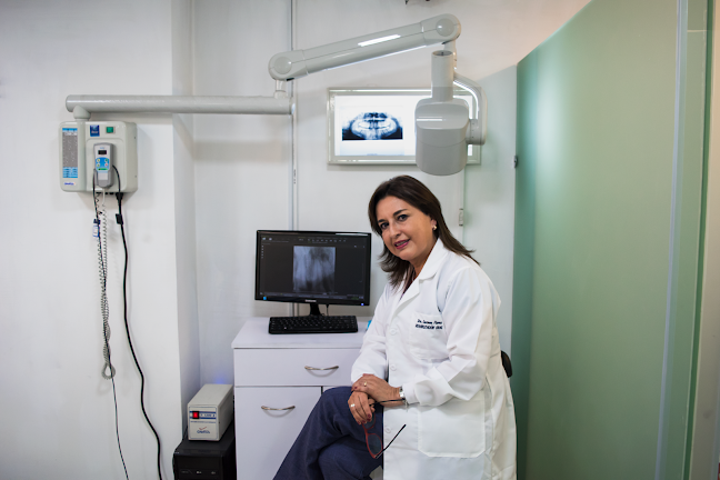 Clínica Dental Dra. Carmen Flores - Odontología en Quito